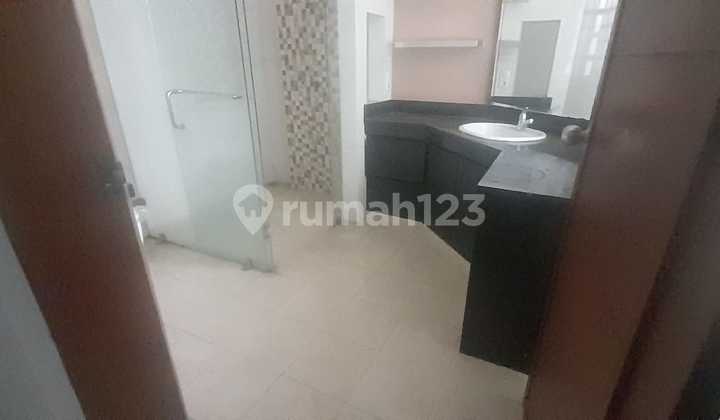 Rumah Modern dan Terawat Lokasi Ramai di Sayap Riau, Bandung 2