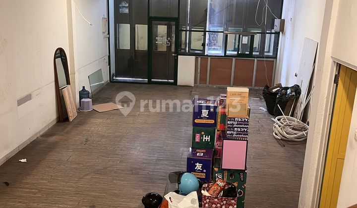 Ruko komersil sangat startegis Mainroad Sayap Riau, Bandung 1
