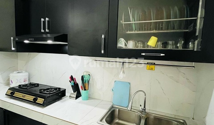 Comfortable House with Swimming Pool in Setiabudi Regency, Bandung. 2