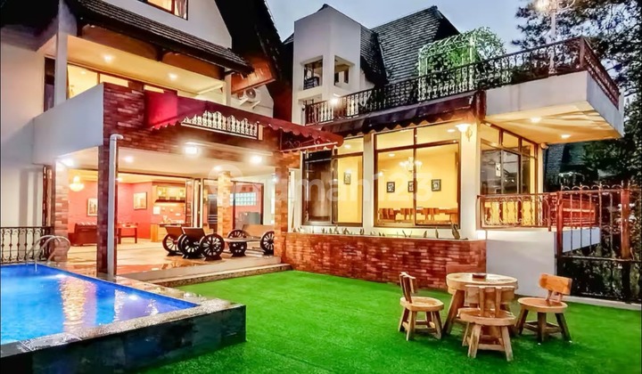 Rumah Villa Cantik View Full City Bandung di Dago Pakar