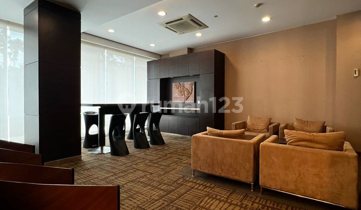 Ex Office Building 3 Floors Premium Location Mainroad Dago, Bandung