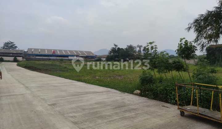 Cheap Land, Good Location for Building a Warehouse in Leuwi Gajah Cheap Land, Good Location for Building a Warehouse in Leuwi Gajah