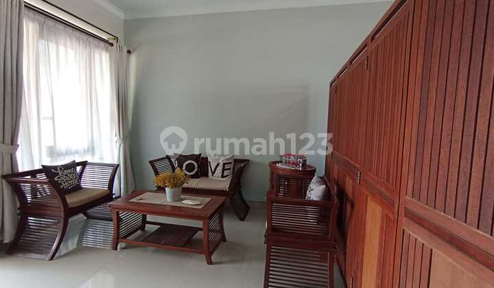 Rumah Furnished Sangat Rapih Lokasi di Area Cigadung Dago Bandung 2