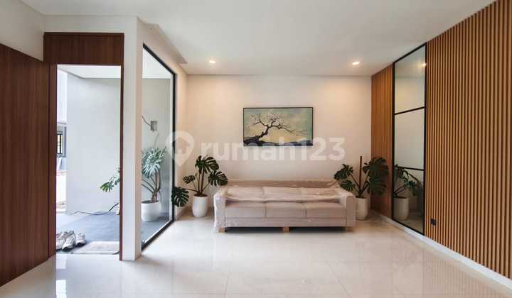 Rumah Baru Modern Minimalis di Cluster Setra Duta, Bandung