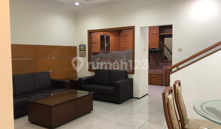 Rumah furnished terawat dan siap huni di Setra Duta, Bandung 2