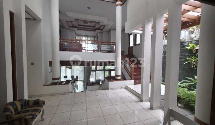 Harga Murah, Rumah Sangat Terawat dan Asri di Setrasari Bandung 2