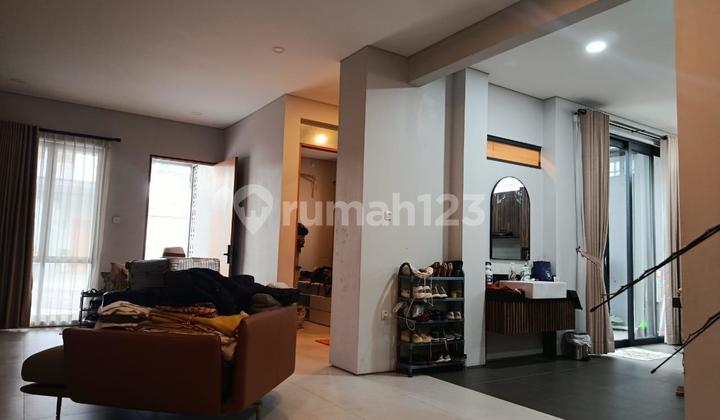Rumah Siap Huni Modern Minimalis di Setra Duta, Bandung