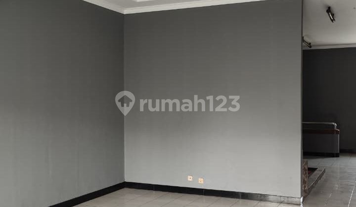 A large house suitable for business space and office in the Holis area, Bandung A large house suitable for business space and office in the Holis area, Bandung