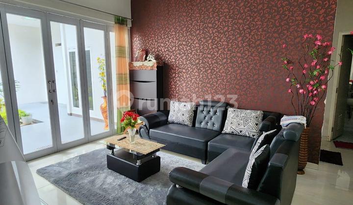 Rumah Cantik Furnished Siap Huni di Kota Baru Parahyangan Bandung 1