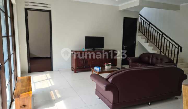 Rumah siap huni furnished sangat nyaman di Kota Baru Parahyangan 2