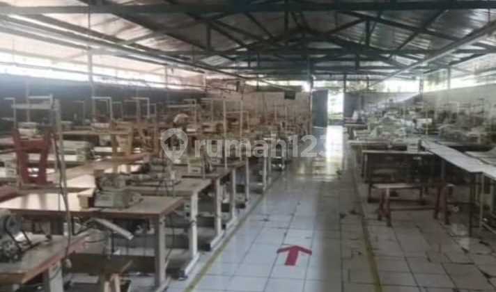 The Factory and Warehouse have production permits in Nanjung, Leuwi Gajah. The Factory and Warehouse have production permits in Nanjung, Leuwi Gajah.