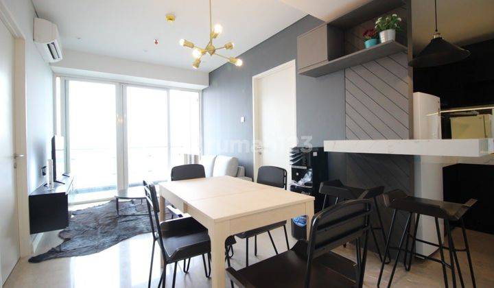 Apartment 2 BR furnished view kolam renang di Landmark Residence 1