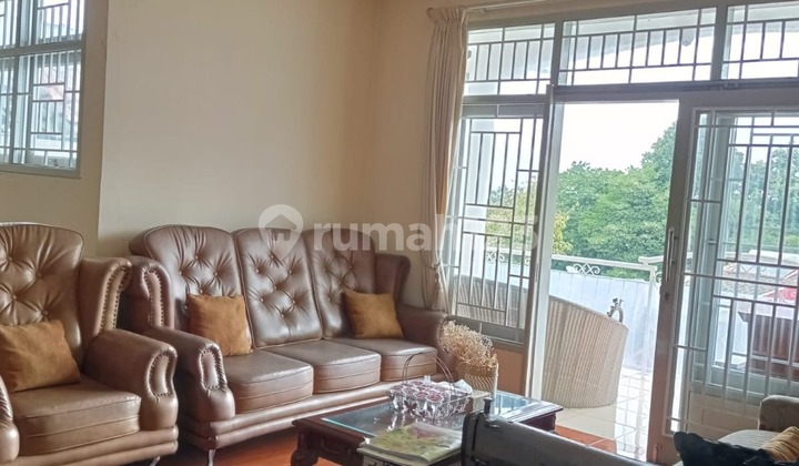 Rumah Furnish Bagus Sangat Asri dan Nyaman di Setra Sari, Bandung