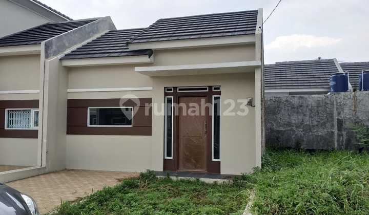 Rumah minimalis siap huni di Pinus Regency Soekarno Hatta Bandung