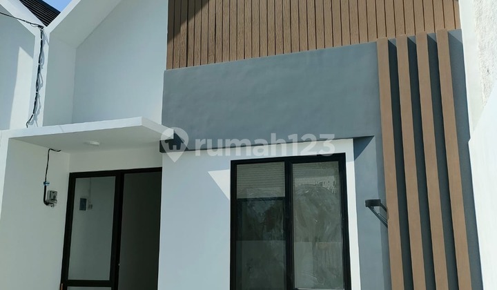 Rumah Baru Minimalis Siap Huni di Kopo Permai, Bandung