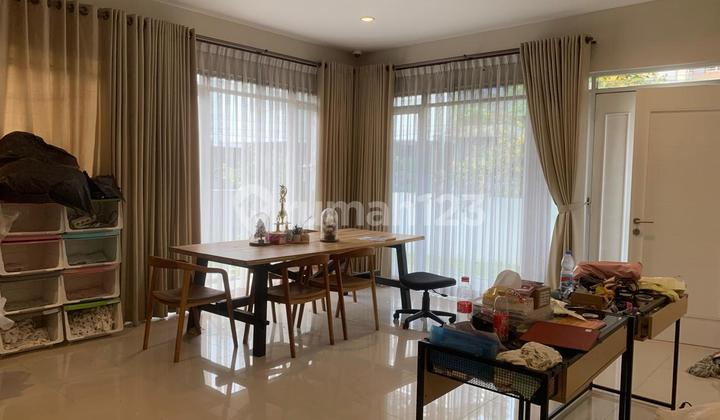 A cool and ready-to-occupy house in Pondok Hijau, Bandung 1