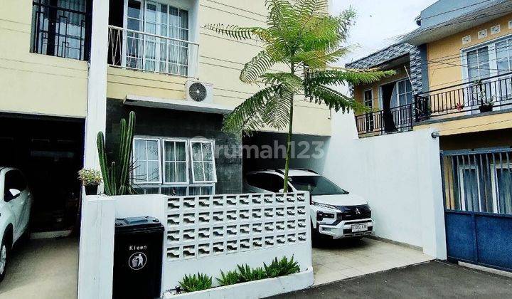 Rumah Cakef 3 Lantai Semi Furnish Di Pekayon Bekasi 1