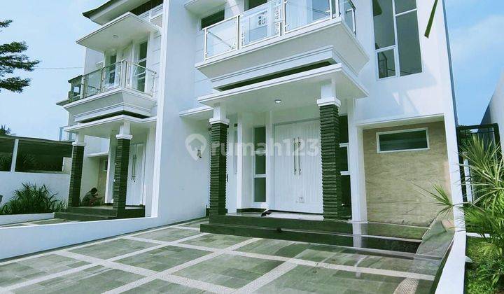 Rumah 2 Lantai Modern , Townhouse di Cilandak jakarta selatan 1