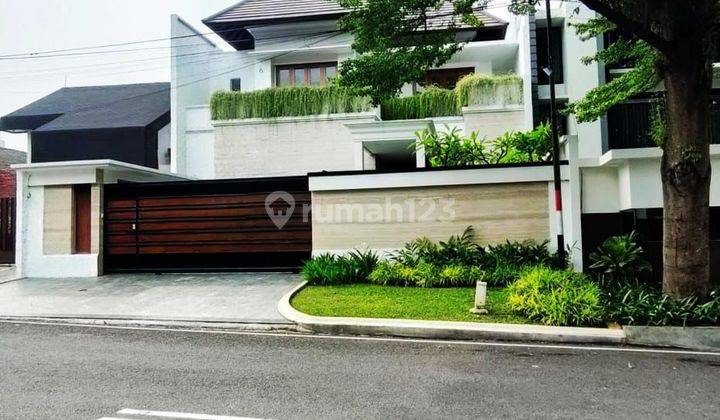 Rumah  Mewah 3 Lantai + privat pool di Pondok Indah, Jak Sel 2