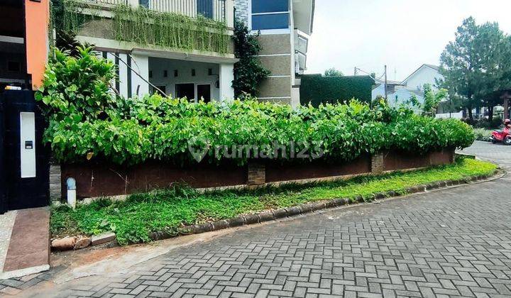 Rumah cantik 2 Lantai Hook di Cibubur, Bogor 1