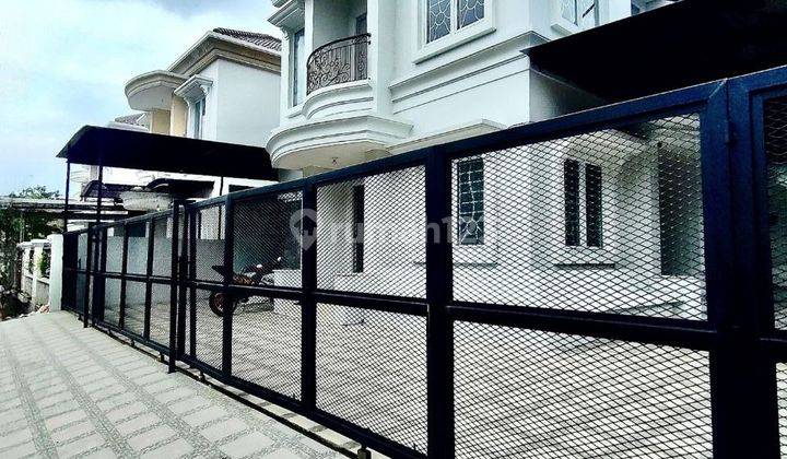 Rumah 2 Lt Dlm Cluster Yg Aman Dan Nyaman Di Cipinang Indah  1