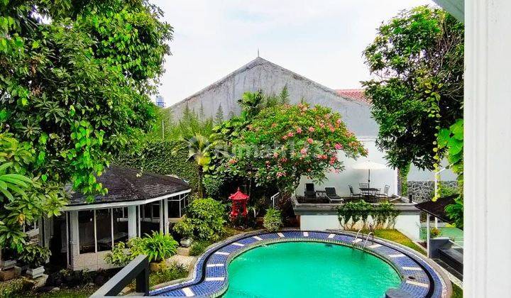 Rumah Mewah 2 Lantai + Pool , Cibubur Jak Tim 2