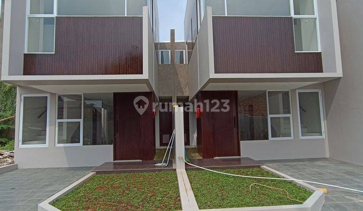 Rumah 2 Lantai Dlm Cluster Di Tepi Jalan Di Jatibening 2