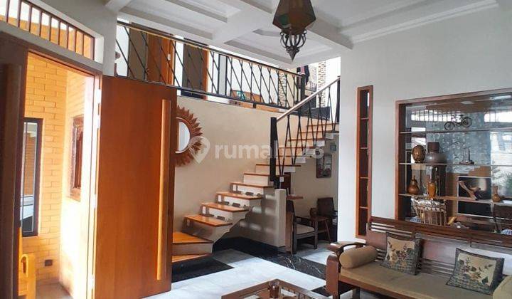 Rumah 2 Lt Full Furnish Cantik Di Cipayung Jakarta Timur 2