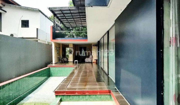 Tumah 3 Lantai Plus Privat Pool Di Cibubur 2