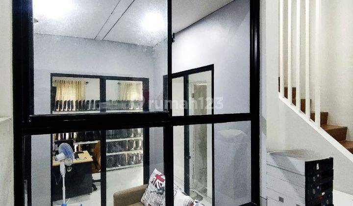 Rumah Modern Minimalis 3 Lantai Di Kota Wisata Cibubut 2