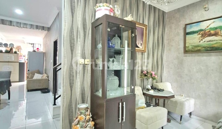 Bintaro South Jakarta Big and Cheap House.4 Km to Pondok Indah Mall 2