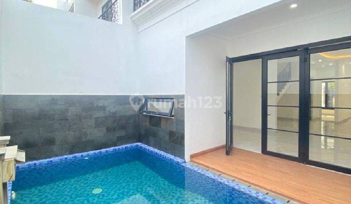 Rumah Jakarta Selatan Mewah banget ada rooftop dan kolam renang 1