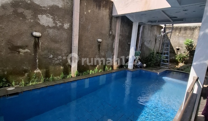 Rumah Bintaro ada Kolam Renang Jual Cepat