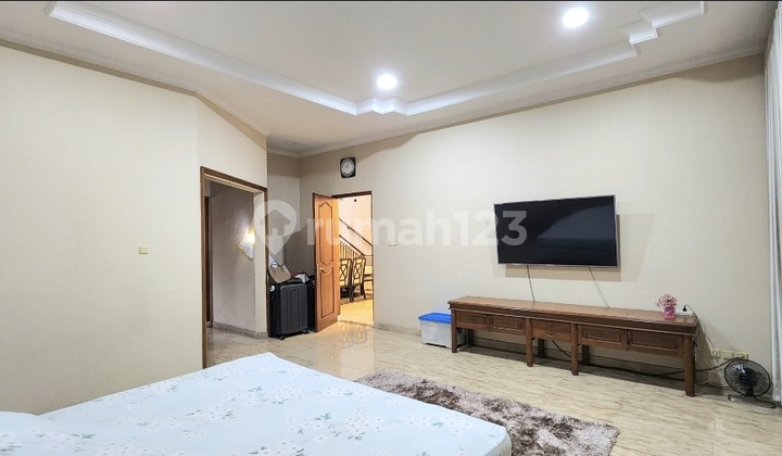 Rumah Alam Sutera Telaga Biru Jarang Ada