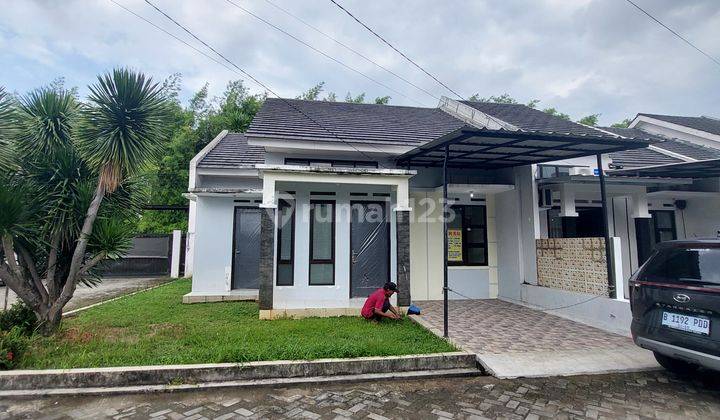 Rumah Nempel Graha Raya siap Huni Tanah Besar 1