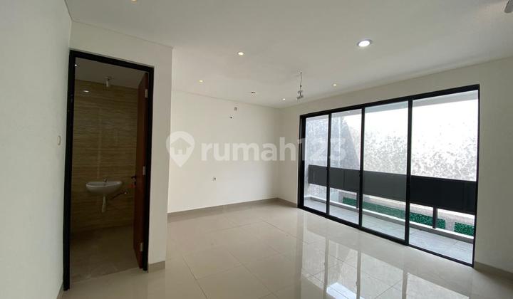 Rumah Bintaro Sektor 9 Ada Kolam Renang dan Furnish 2