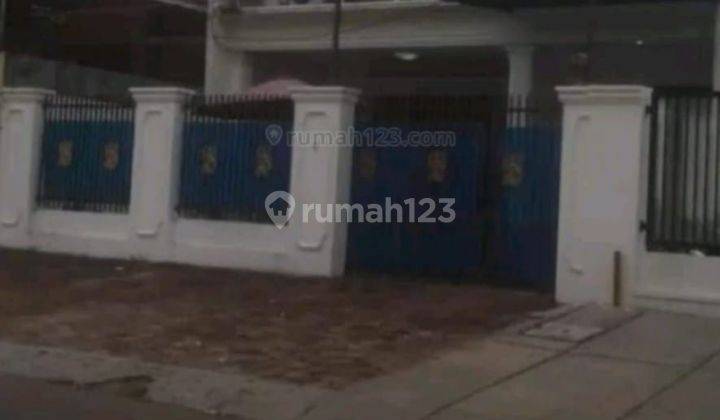 Rumah Modern Siap Huni Di Daerah Tebet Jakarta Selatan 2