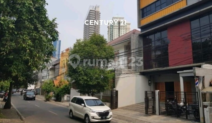 4-Storey Shop House in Benhill Area, Central Jakarta 1