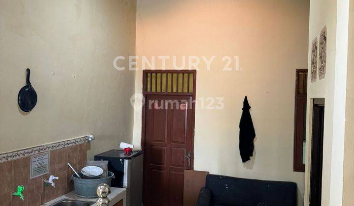 DISEWAKAN RUMAH DI CEMPAKA PUTIH TENGAH SIAP HUNI 2