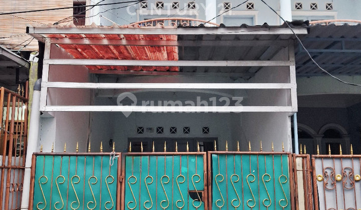 Rumah 2 Lantai Lokasi Strategis Bebas Banjir Tenang untuk Hunian