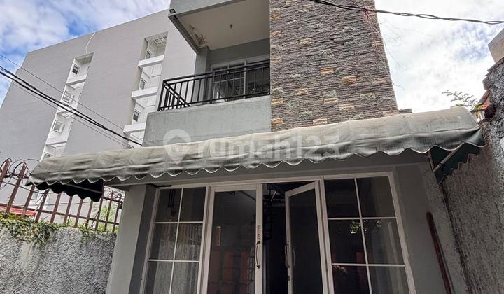 Disewakan Ruko Strategis Siap Pakai di Kramat Salemba