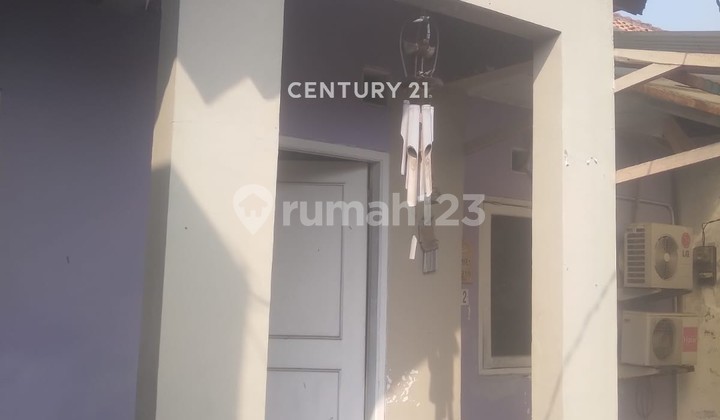 House in Taman Sentosa Housing Complex, Cikarang, Bekasi 2