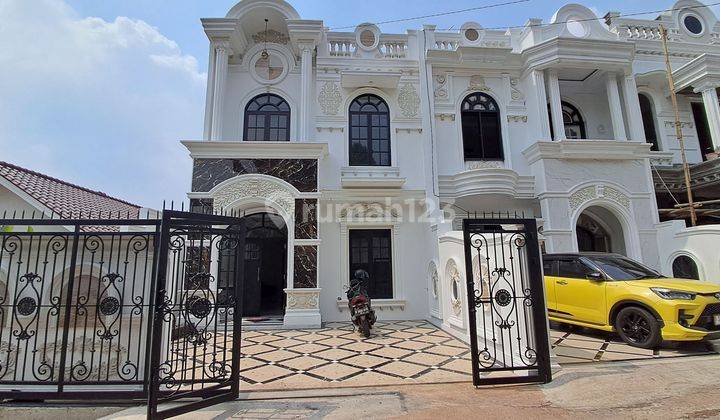 Rumah Mewah 3 Lantai Dekat Gerbang Tol Andara Antasari Jakarta Selatan  1