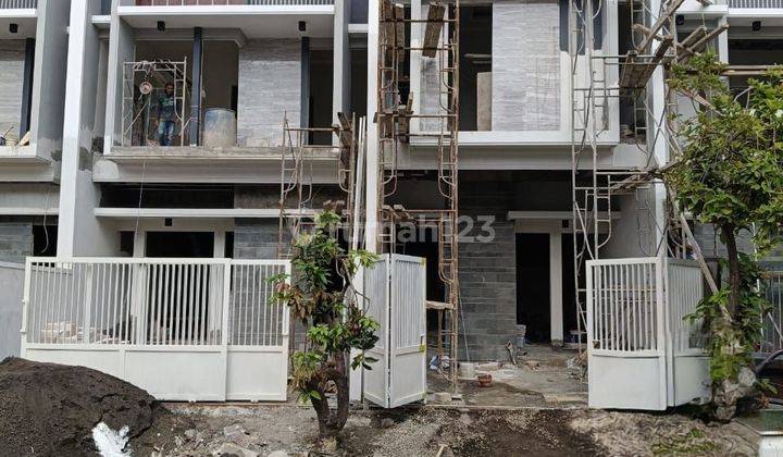 Rumah baru gress Model Scandinavian lokasi dekat Ubaya Surabaya  2