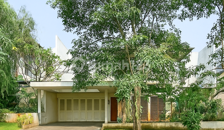 House for Immediate Occupancy in Lebak Bulus Complex with Complete Facilities