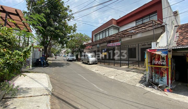 Super Murah Rumah Tua Eks Kantor di Tebet Dalam Jakarta Selatan