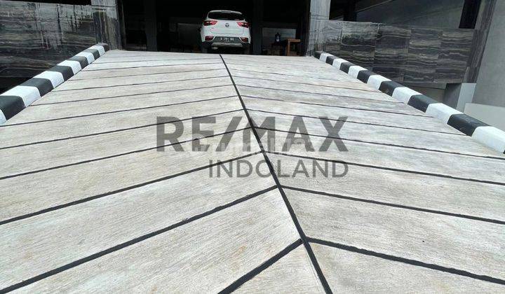 Gedung Kondisi Baru Lokasi Strategis di Ciputat Raya  3