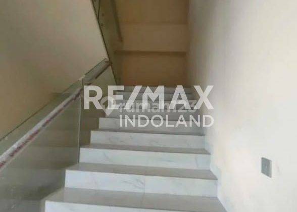 Gedung Kondisi Baru Lokasi Strategis di Ciputat Raya  6
