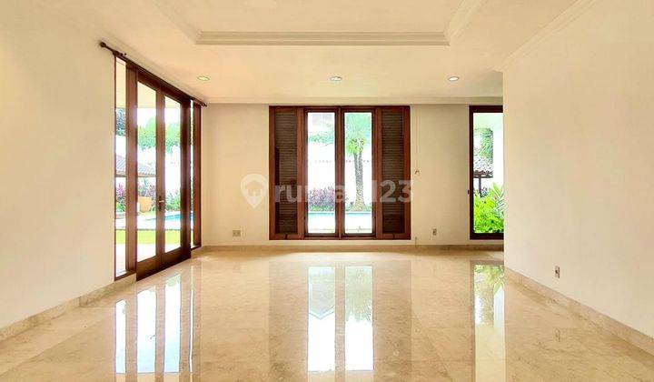 Bangunan Mewah 2 Lantai Tanah Luas Kondisi Semi Furnished Di Pejaten Barat 2