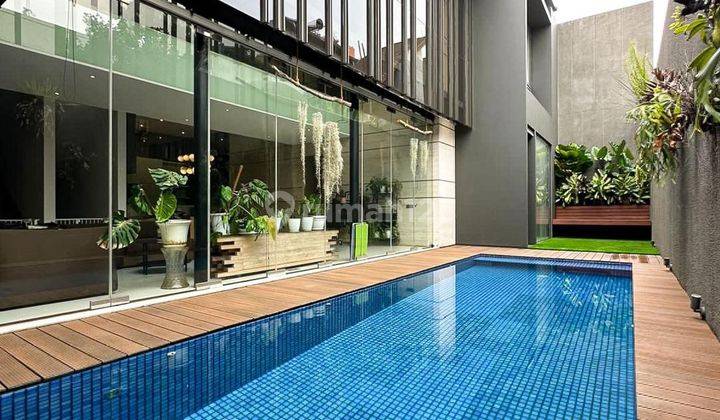 Luxurious Modern Home Bangunan 2 Lantai Siap Huni Lokasi Strategis Kebayoran Baru 2